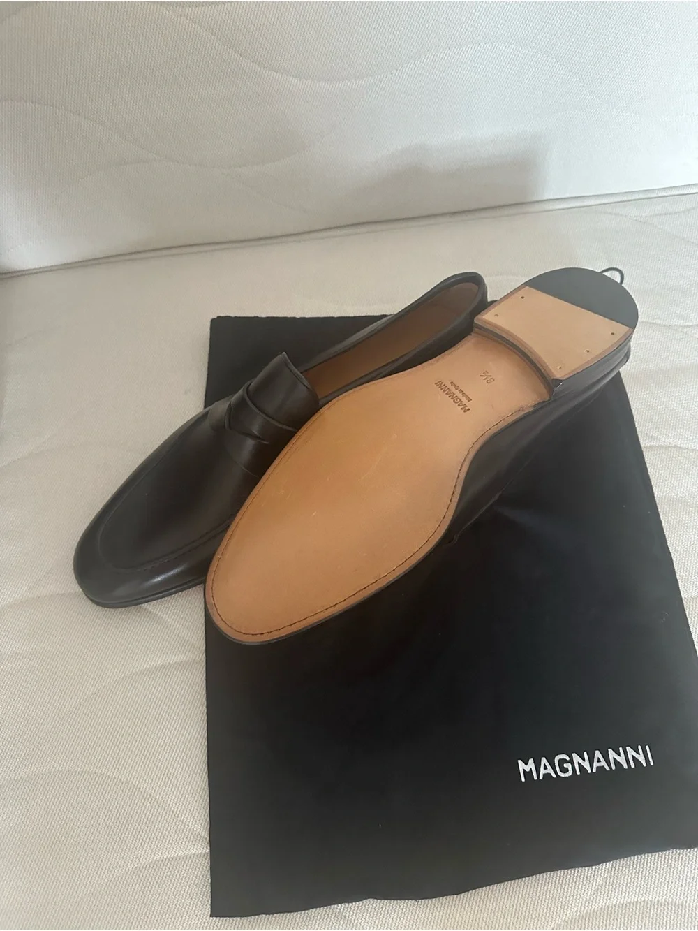 Magnanni Black Leather Penny Slip-On Loafers